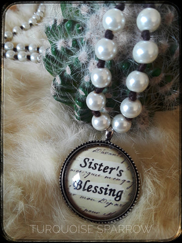 Sisters's Blessing Pearl Necklace